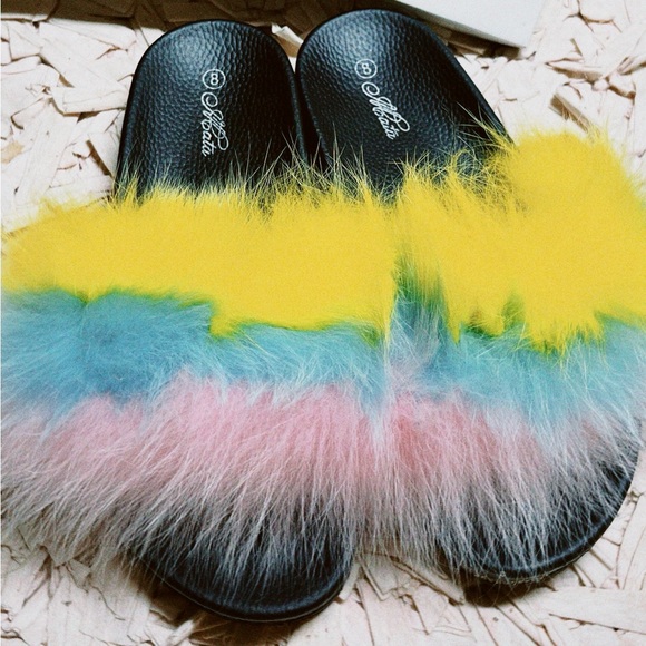 Mata Tie-dye Bling Slides - Picture 2 of 8